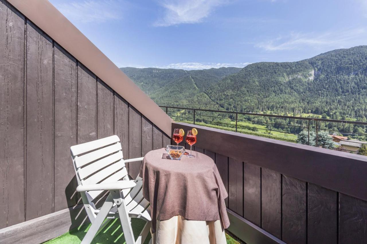 Pippo Hotel Terzolas Esterno foto