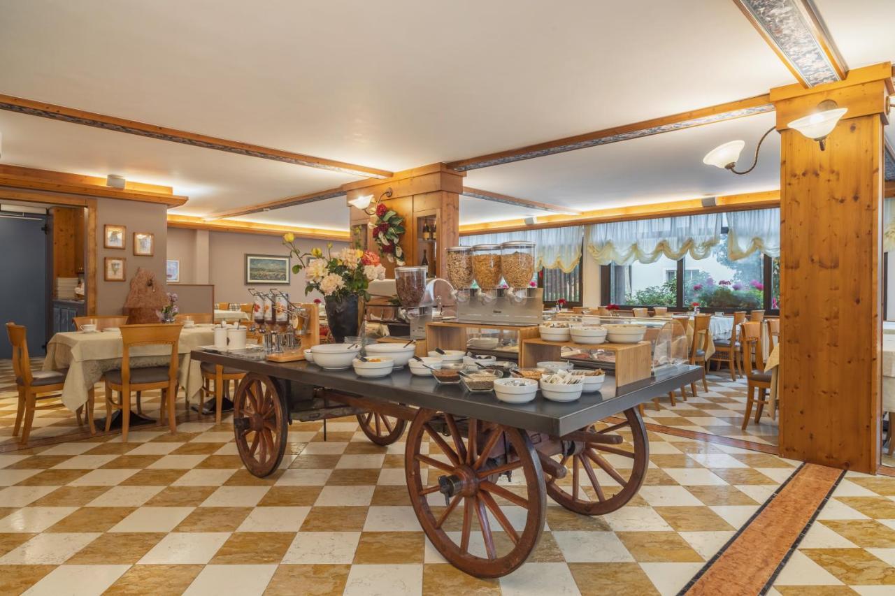 Pippo Hotel Terzolas Esterno foto