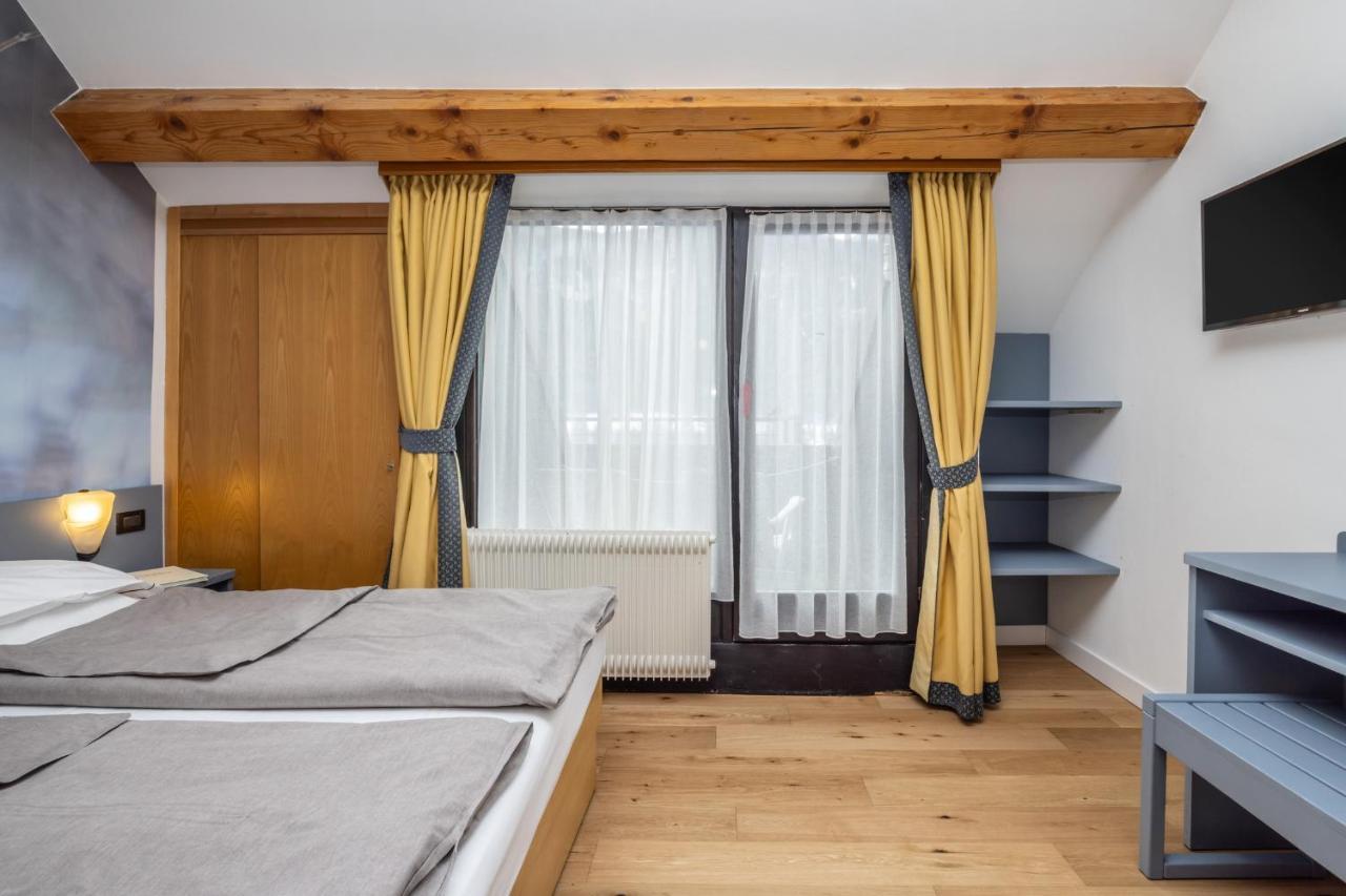 Pippo Hotel Terzolas Esterno foto