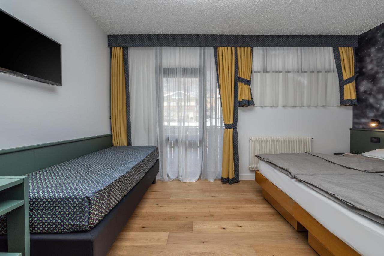 Pippo Hotel Terzolas Esterno foto